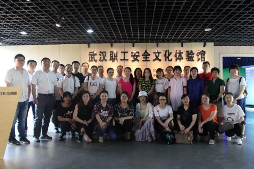 ʵ�ڹ���(�й���½)�ٷ���վ